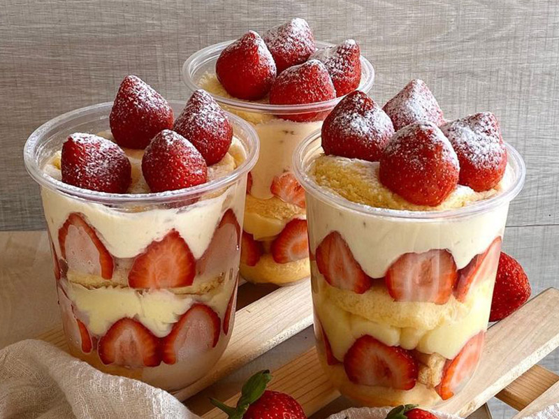 Strawberry dessert