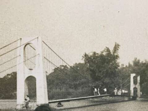 1969年再次重建吊桥，成为第三代吊桥