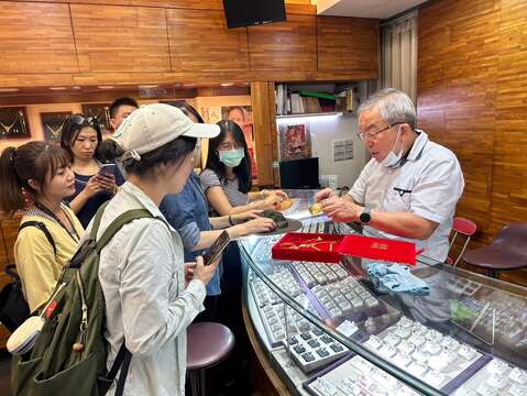 中西区的首饰店