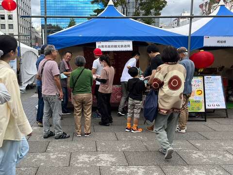 台南市觀旅局於熊本台灣祭展示台南特色，促進台日觀光交流。