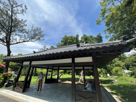 修复後的历史建筑新化神社遗构