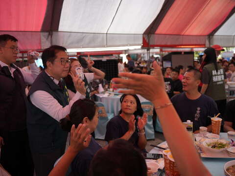 市长与民众现场互动