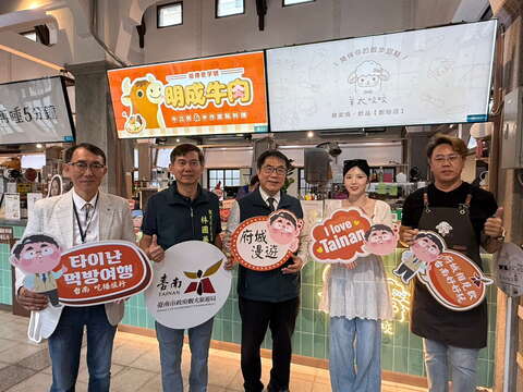 市長與BOKI在羊太咬咬大合照