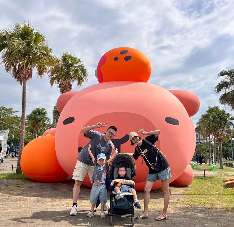 快来全家一起找卡比胖拉合影