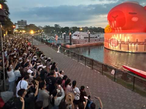 2025卡比胖拉灯光秀(南市观旅局提供)