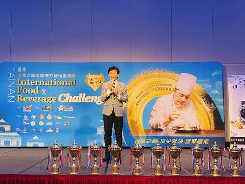 叶副市长莅临闭幕仪式暨颁奖典礼致词