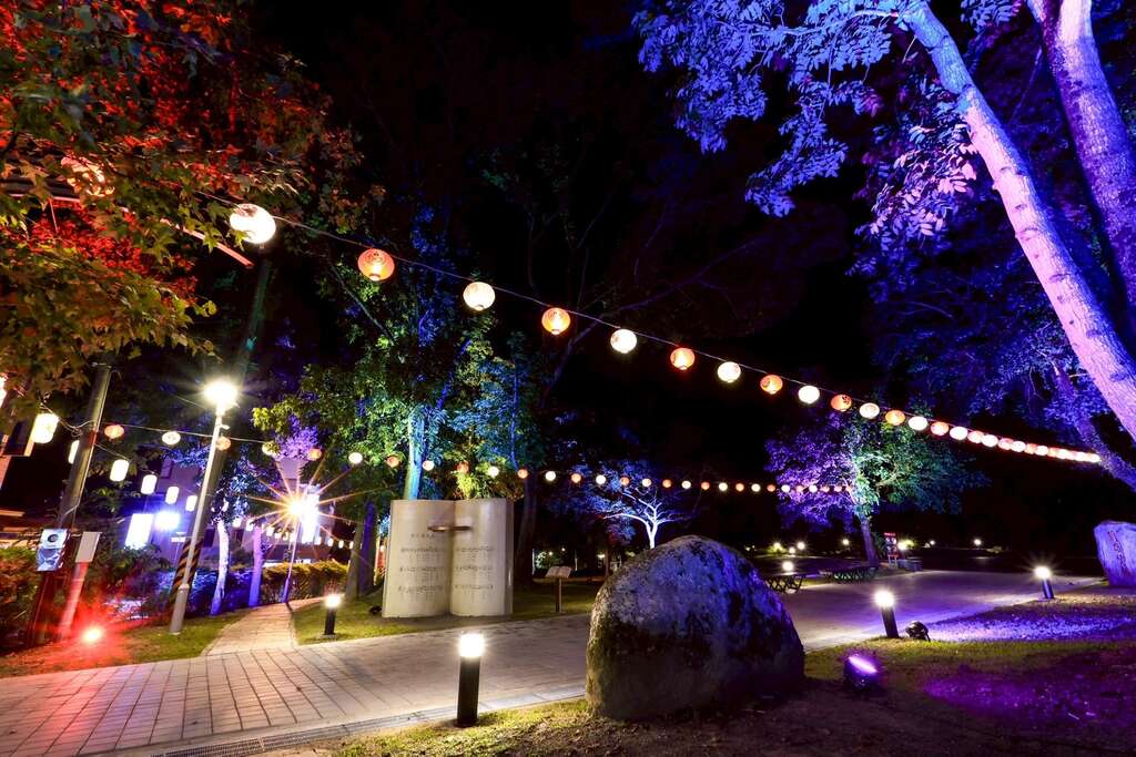 2025台南关子岭温泉美食节「岭顶公园」夜间灯饰