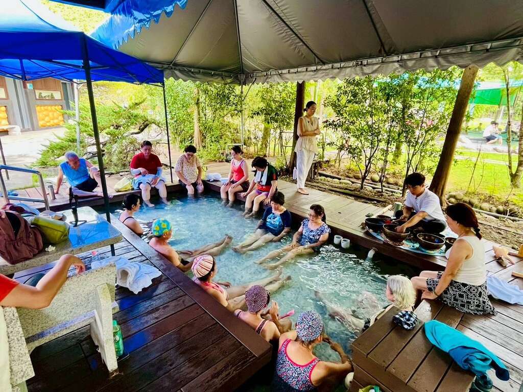 温泉X瑜珈X声钵活动侧拍