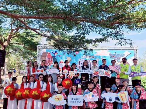 荷兰村魔法节活动合照