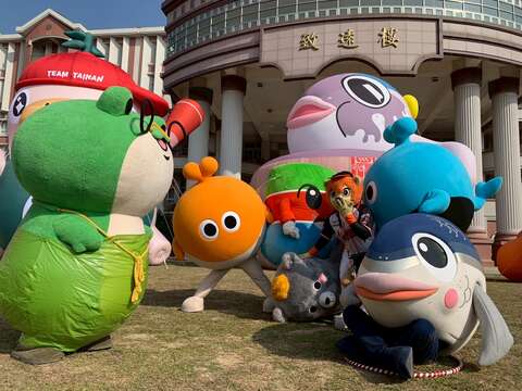 2025超偶联盟_台南萌市力_吉祥物占领呼啦圈比赛