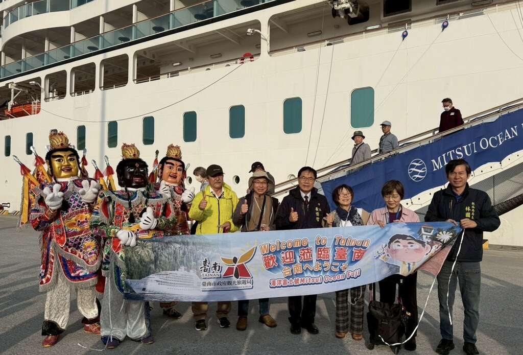 市长迎宾大合照