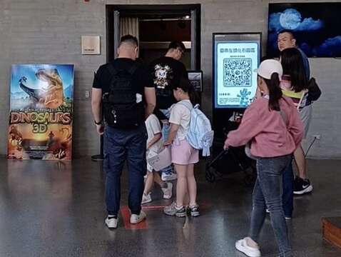 左镇化石园区已有参观人潮