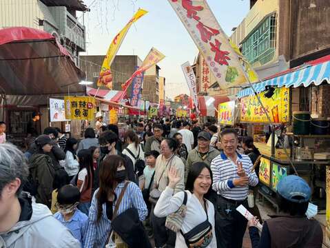 盐水桥南老街过年人气满满满