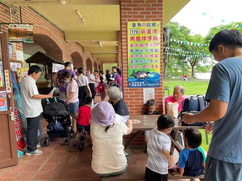 葫芦埤新年举办葫芦纳福、金马送喜活动,吸引怀旧民众前往