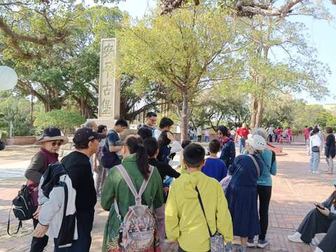 安平古堡新春游客走访