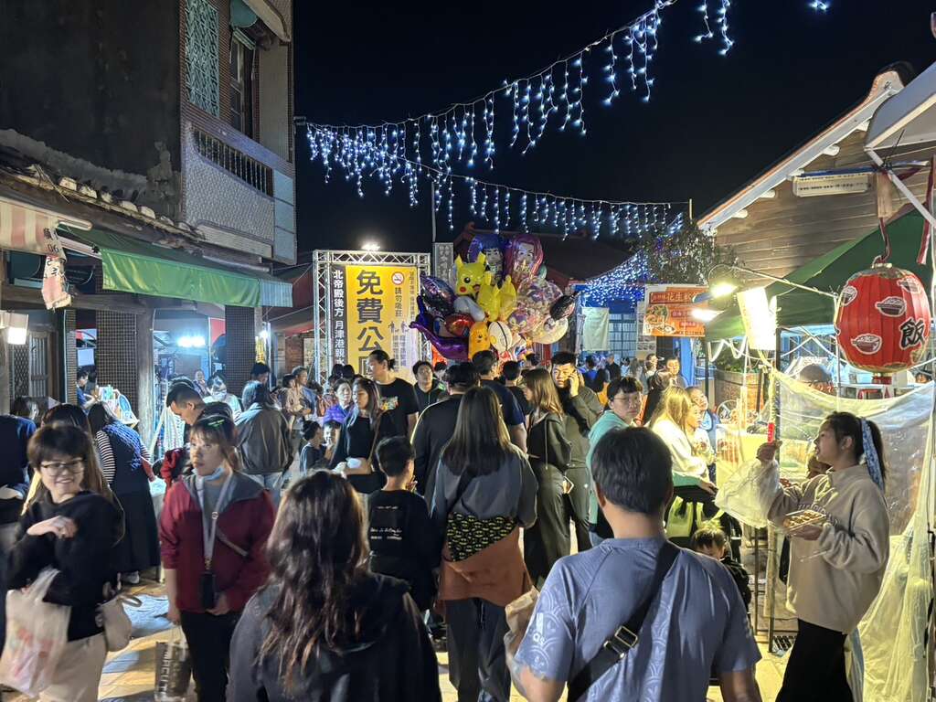 「月津港灯节」带动盐水老街人潮