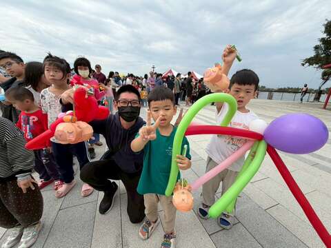 08_葫芦埤自然公园领灯民众