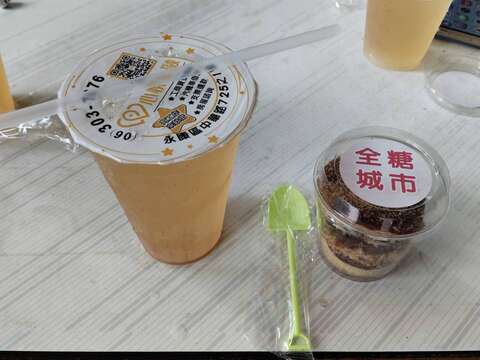 4.刘家杨桃汤及吃土蛋糕