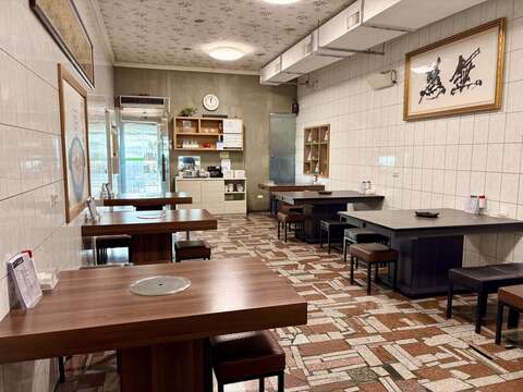 咩湾里羊肉店用餐环境(咩湾里羊肉店提供)