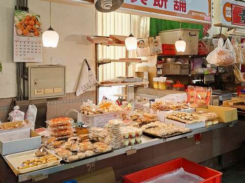永南兴饼舖是日治时期就开业的百年饼店。（张耘书拍摄）