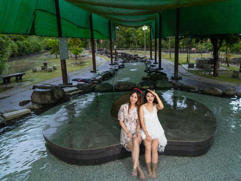 龟丹温泉体验池