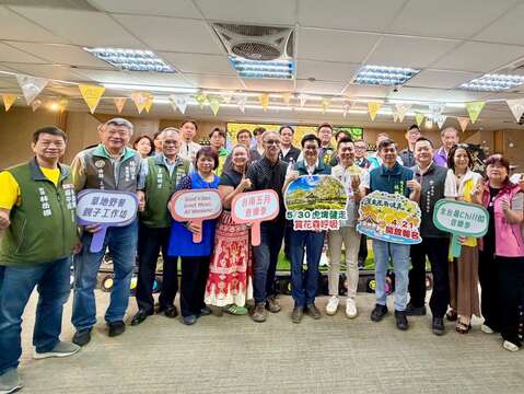 「2026_Tainan_May_Jam_台南五月音乐季」暨「黄金花雨健走」活动记者会合影