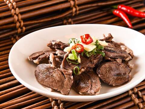 咩湾里羊肉店-乾拌腿肉(咩湾里羊肉店提供)