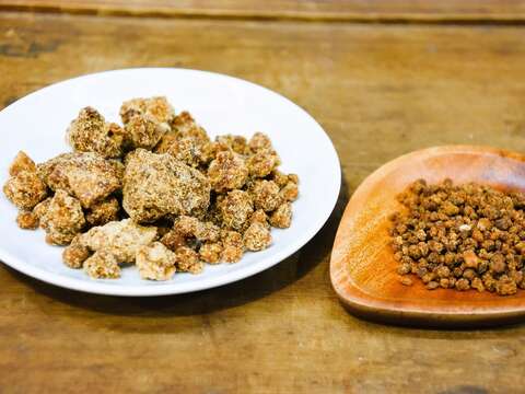 赤崁糖不只有原糖的香甜味,还保留61种、81种到101种营养素,是十分养生健康的糖。(张耘书拍摄)