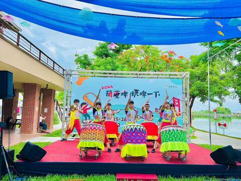 开场表演演-祥狮献瑞