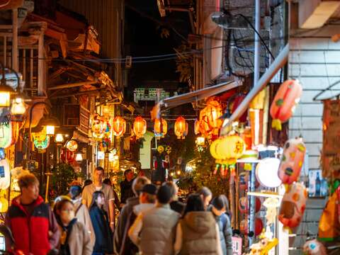 神农街受到国内外旅客喜爱