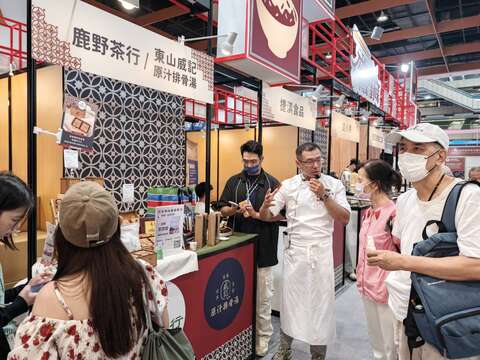 台南馆参展店家-鹿野茶行/东山威记原汁排骨汤