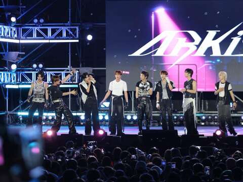 2026台南夏日音乐节-ARKis舞台演出
