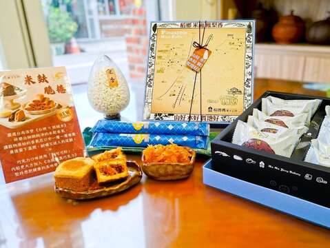 位於後壁米乡，杨妈妈菓子工坊致力以後壁米与天然的果物食材研发出米麸金馔凤梨酥米麸脆卷等商品。（张耘书拍摄）