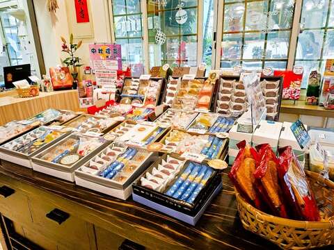 手工限量制作、真材实料，杨妈妈菓子工坊近年在网路上累积极高的人气，更以特色伴手礼闻名。（张耘书拍摄）
