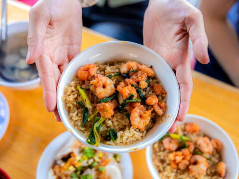 台南传统小吃－虾仁饭
