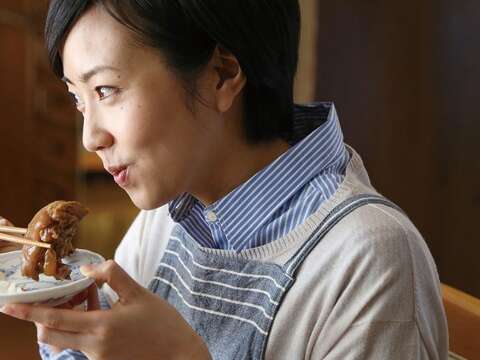 《妈妈，晚餐吃什麽？》剧照5-猪脚等台湾家常料理登上日本大银幕