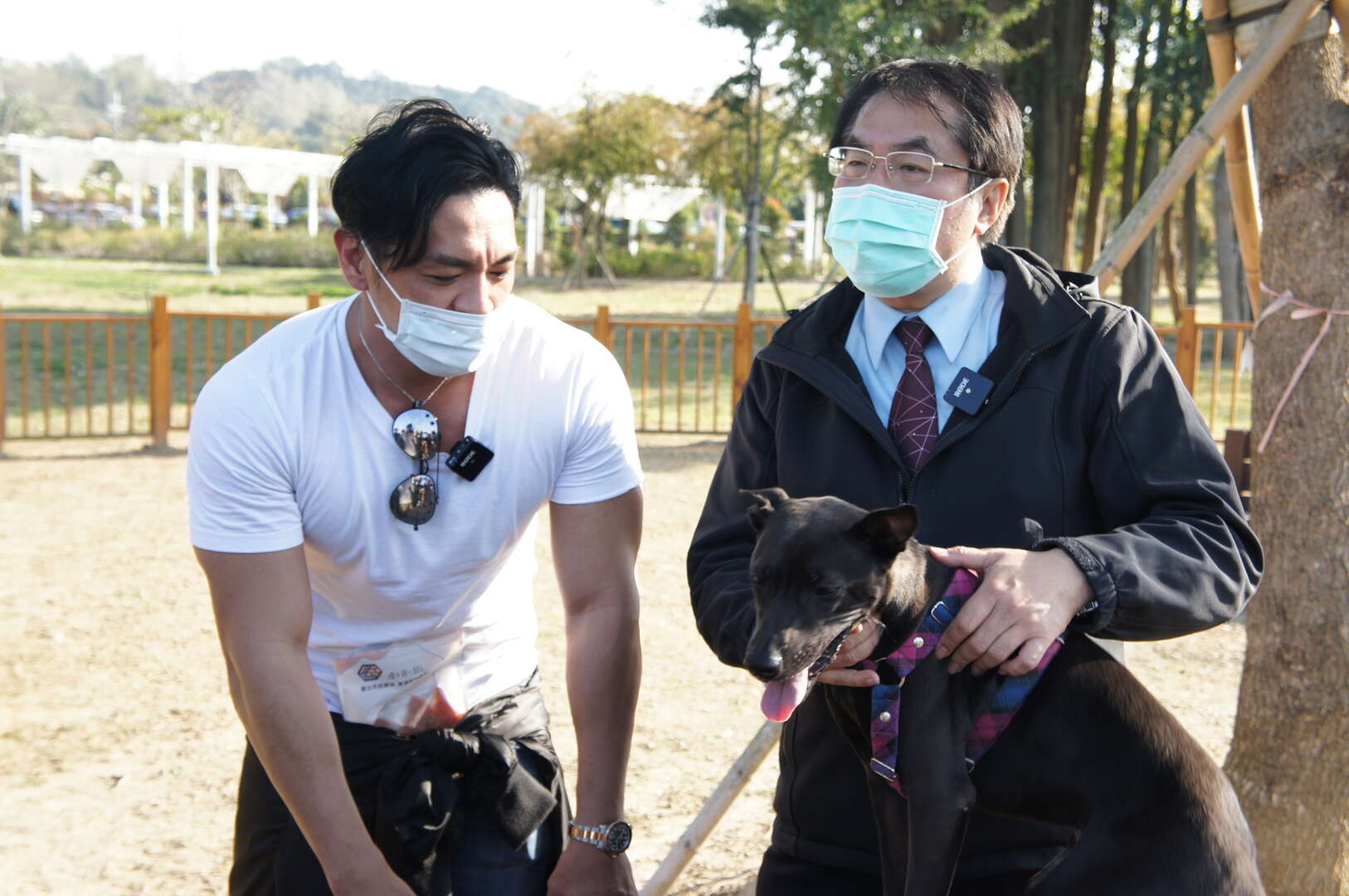 黃偉哲市長與夢多介紹今年4月台灣好行山博行線毛小孩日活動