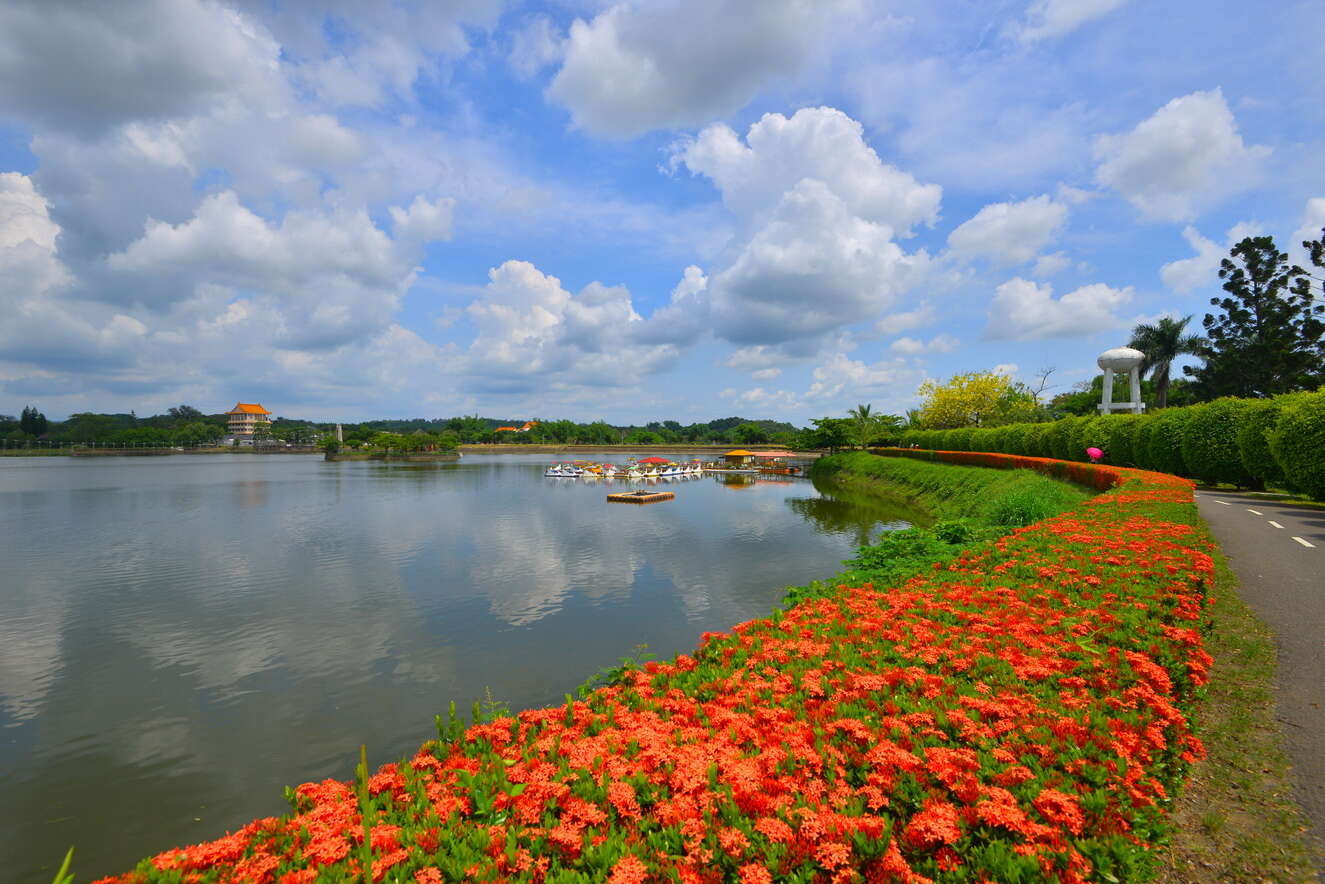 虎頭埤環湖美景