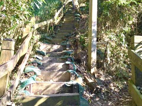 獅額山步道