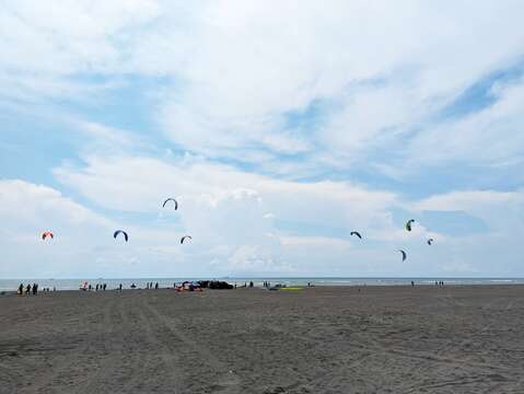 風箏衝浪表演照片