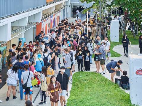 2023臺南國際餐酒嘉年華活動首日湧入逾二萬人朝聖