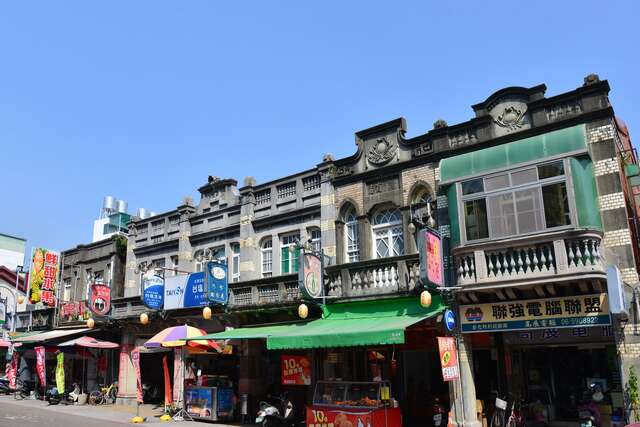Xinhua Old Street(新化老街)