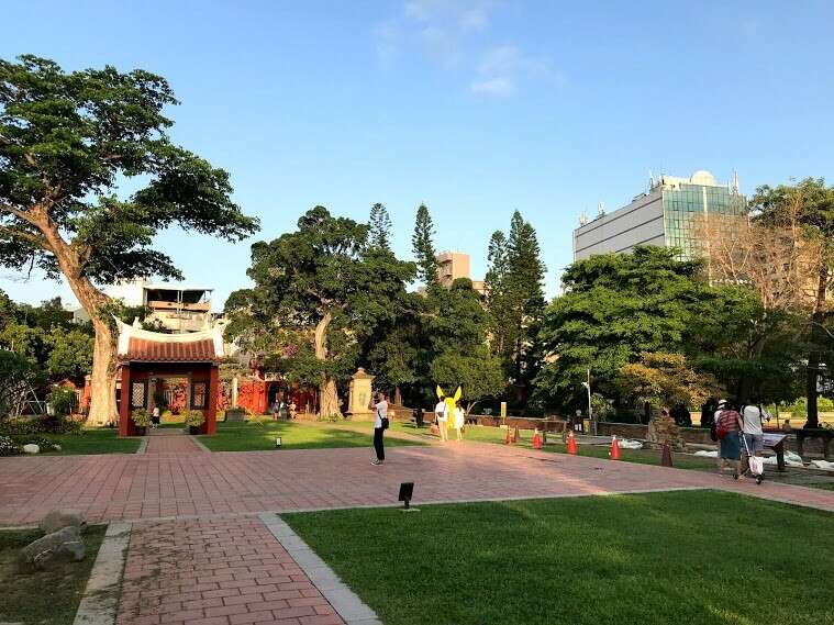 Inside the court yard of the Confucius Temple