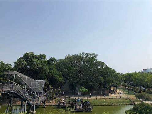 Look toward the Anping Tree House from the observation platform