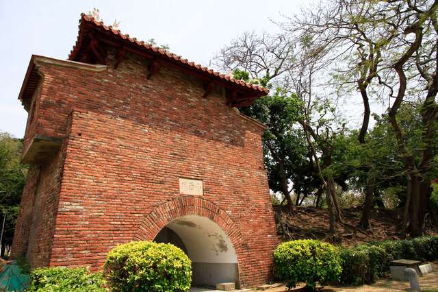 East Gate Remain, Tainan Prefectural City Wall (臺灣府城城垣小東門段殘蹟)