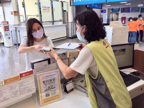  "happy to receive tourists punch ceremony - Tainan Air Station Tourist Service Center "