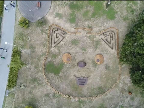 "Aerial view of the pet game area of the Garden and Waterway Museum on the Mountain"