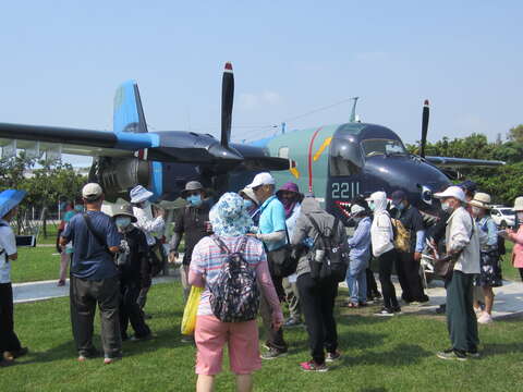 "People learn about the function and history of decommissioning fighters through exhibitions, and promote national defense tourism"