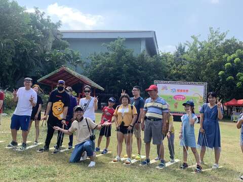 "The first day of National Day holiday-Naughty World held activities to attract parents and children to spend the National Day together"