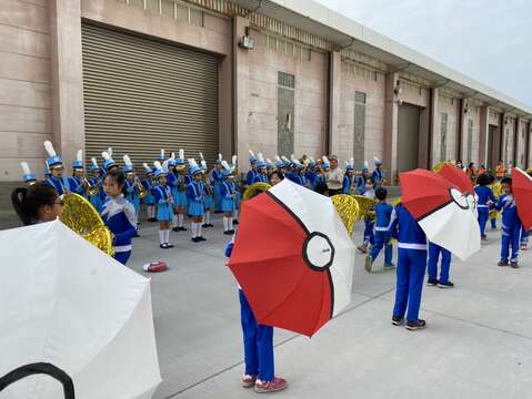 "Tainan Xinhua National Elementary School Wind Band and Flag Team Welcome Performance"